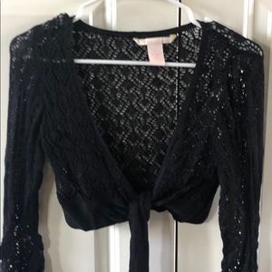 Black shrug